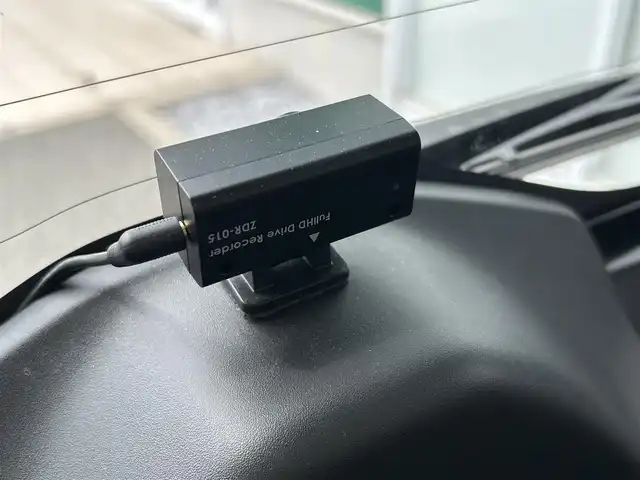 スズキ スペーシア カスタム HYBRID XS 福岡県 2018(平30)年 5.9万km ブルーイッシュブラックパール3 ・純正8インチナビ（フルセグ/DVD/Bluetooth）/・両側パワースライドドア/・バックカメラ/・ETC/・ドライブレコーダー（前後）/・横滑り防止装置/・衝突被害軽減システム/・レーンキープアシスト/・コーナーセンサー/・D席シートヒーター/・電動格納ミラー/・LEDヘッドライト/・純正ドアバイザー/・純正サンシェード/・純正アルミホイール