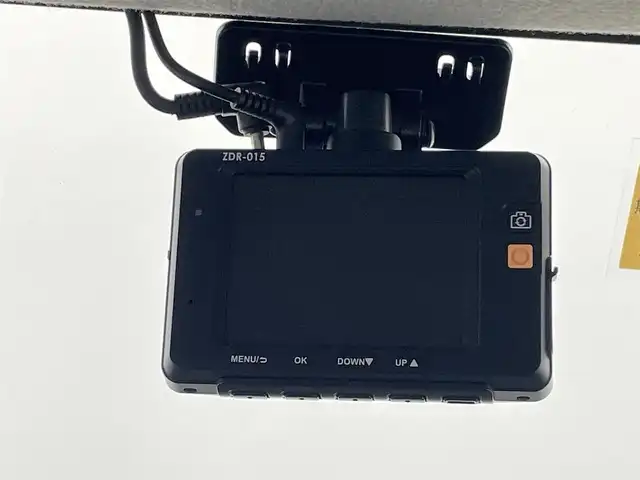 スズキ スペーシア カスタム HYBRID XS 熊本県 2018(平30)年 5.9万km ブルーイッシュブラックパール3 ・社外8インチナビAVIC-RL901ZS（フルセグ/CD/DVD/Bluetooth）/・両側パワースライドドア/・バックカメラ/・ビルトインETC/・ドライブレコーダー（前後）/・横滑り防止装置/・衝突被害軽減システム/・レーンキープアシスト/・アイドリングストップ/・後ろのみクリアランスソナー/・D席シートヒーター/・電動格納ミラー/・純正ドアバイザー/・純正サンシェード/・純正フロアマット/・純正１５インチAW/・オートライト/・LEDヘッドライト/・フォグランプ/・スマートキー/・プッシュスタート/・スペアキー1本/・保証書/・取扱説明書