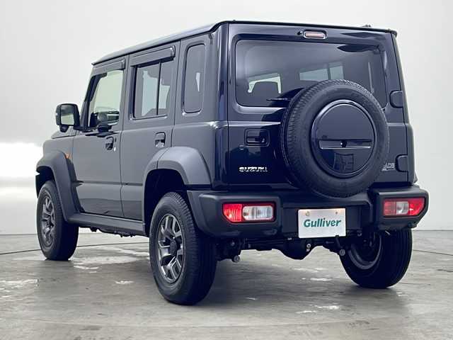 スズキ ジムニー ノマド FC 秋田県 2025(令7)年 0.1千km 黒 副変変速機付きパートタイム4WD/衝突軽減ブレーキ/横滑り防止/LDA/ヒルディセントコントロール/純正ドアバイザー/純正フロアマット/電動格納ミラー/LEDヘッドライト/レーダークルーズコントロール/オートライト/フォグ/シートヒーター（DN席）/コーナーセンサー（後ろ）/スマートキー/スペアキー