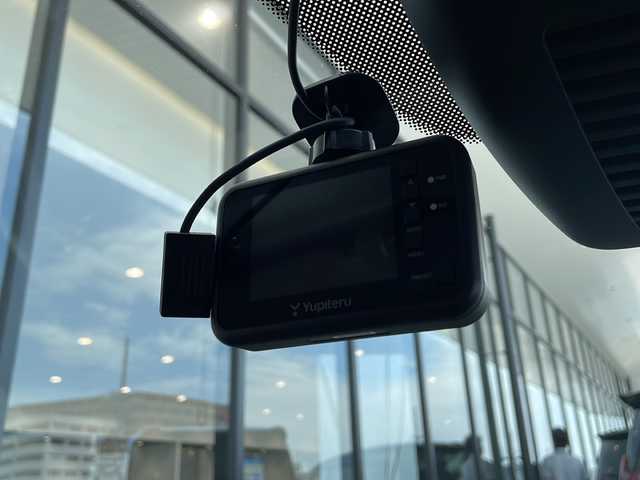 マツダ デミオ XD ツーリング Lパッケージ 愛知県 2015(平27)年 2.6万km スノーフレイクホワイトパールマイカ 衝突被害軽減ブレーキ/純正7インチSD（ナビ無し）/クルーズコントロール/Bluetooth/バックカメラ/ヘッドアップディスプレイ/純正アルミホイール/LEDヘッドライト/パドルシフト/オートライト/ドライブレコーダー/ETC/ステアリングスイッチ/スマートキー/プッシュスタート