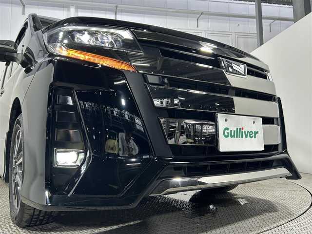 トヨタ ノア Si ダブルバイビーⅢ 大阪府 2020(令2)年 2.6万km ブラック 純正10incナビ(フルセグ/DVD再生/Bluetooth) バックカメラ 後席モニター ETC 両側パワースライドドア ハーフレザー 衝突軽減 クルコン トヨタセーフティセンス オートライト