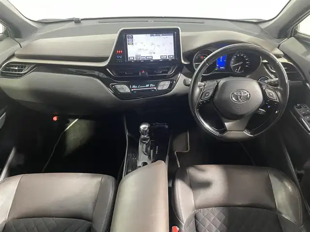 トヨタ Ｃ－ＨＲ G LEDエディション 大阪府 2018(平30)年 5.8万km ブラック/ホワイトパールクリスタルシャイン 2トーン モデリスタエアロ 純正9incナビ(フルセグ/DVD再生/Bluetooth) バックカメラ ETC ハーフレザー シートヒーター 衝突軽減 レーダークルコン BSM クリアランスソナー ドラレコ