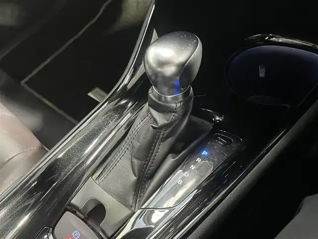 トヨタ Ｃ－ＨＲ G LEDエディション 大阪府 2018(平30)年 5.8万km ブラック/ホワイトパールクリスタルシャイン 2トーン モデリスタエアロ 純正9incナビ(フルセグ/DVD再生/Bluetooth) バックカメラ ETC ハーフレザー シートヒーター 衝突軽減 レーダークルコン BSM クリアランスソナー ドラレコ