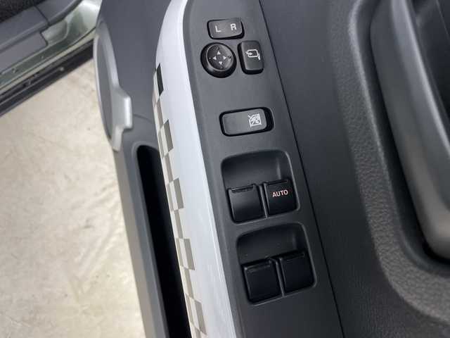 スズキ ハスラー X 道央・札幌 2014(平26)年 6.9万km クールカーキPM ・4WD/・純正ナビ&TV&BT&USB&iPod&AUX/・バックカメラ/・レーダーブレーキサポート/・衝突軽減ブレーキ/・ダウンヒルアシストコントロール/・D席シートヒーター /・ETC/・純正フロアマット/・ドアバイザー/・プッシュスタート/・HIDヘッドライト/・オートライト/・フォグランプ/・スマートキー