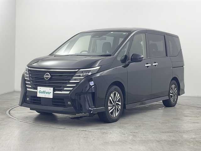 日産 セレナ ハイウェイスター V 群馬県 2023(令5)年 5.4万km ダイヤモンドブラック 純正12.3型ナビ　プロパイロット　衝突被害軽減ブレーキ　全周囲カメラ　アダプティブクルーズコントロール　両側電動スライド　ETC　置くだけ充電器　デジタルインナーミラー　パドルシフト　BSM 禁煙車
