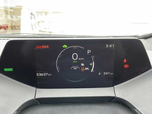 トヨタ プリウス Z 道東・釧路十勝 2023(令5)年 5.4万km プラチナホワイトパールマイカ フルエアロ/4WD/ワンオーナー/寒冷地仕様/純正ナビ　/　(AM/FM/CD/DVD/BT)/ビルトインETC2.0/バックカメラ/レザーシート/パワーシート　/シートヒーター/ステアリングヒーター/エアシート　/純正19インチAW/純正フロアマット/ドアバイザー/アイドリングストップ/パーキングアシスト/クルーズコントロール/レーンキープアシスト/オートライト/オートマチックハイビーム/ライトレベライザー/フォグランプ/盗難防止装置/ABS/横滑り防止装置/取扱説明書/USB入力端子