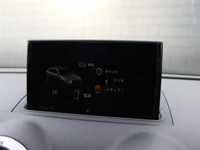 アウディ Ｓ３ スポーツバック 宮城県 2018(平30)年 7.3万km 青Ｍ 純正ナビ【ＢＴ／ＣＤ／ＤＶＤ／フルセグＴＶ】/ワンオーナー/バーチャルコックピット　/アダプティブクルーズコントロール　/黒レザーシート　/前席パワーシート　/前席シートヒーター/Audiプレセンス/Audiサイドアシスト/アクティブレーンアシスト　/パドルシフト　/純正１８インチＡＷ　/バックカメラ　/純正フロアマット/LEDヘッドライト/ＥＴＣ2.0/アドバンスドキー/禁煙車/ボディーカラー：LX5H【ナバーラブルーメタリック】
