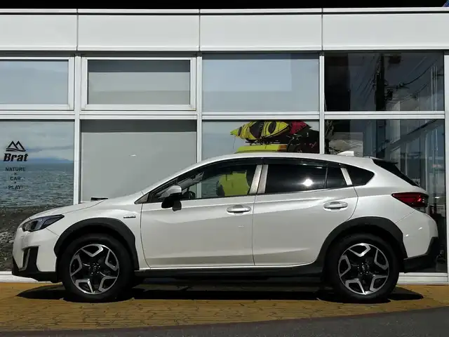 スバル ＸＶ ハイブリッド 2．0e－S アイサイト 道北・旭川 2019(令1)年 3.9万km クリスタルホワイトP 純正ナビ/フルセグTV/左サイド、バックカメラ/ハーフレザーシート/前席パワーシート/ドライブレコーダー/オートライト/LEDヘッドライト/オートライト/プッシュスタート/スマートキー/パドルシフト/コーナーセンサー/ETC