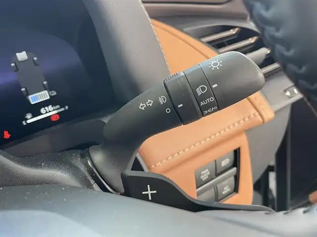 トヨタ ヴェルファイア ハイブリット Z プレミア 茨城県 2024(令6)年 1.7万km プラチナホワイトパールマイカ プリクラッシュセーフティ/ロードサインアシスト/フロントクロストラフィックアラート/レーンディパーチャーアラート/レーンチェンジアシスト/プロアクティブドライビングアシスト/リヤクロストラフィックアラート/ブラインドスポットモニター/後方車両接近告知/パーキングサポートブレーキ/リヤカメラディテクション/安心降車アシスト/周辺車両接近時サポート/クリアランスソナー/ガラスルーフ/パドルシフト/オットマン/パワーバックドア/LEDヘッドライト/純正フロアマット/ドラレコ前後/フリップダウンモニター/エアシート/ステアリングヒーター/シートメモリー