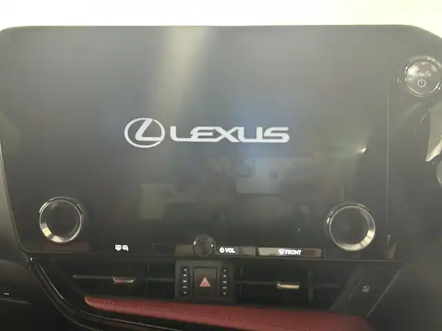 レクサス ＮＸ 350h Fスポーツ 佐賀県 2023(令5)年 2万km ホワイトノーヴァガラスフレーク 純正14インチナビ/フルセグTV/Bluetooth/全方位カメラ/サンルーフ/ETC2.0/前方・後方ドライブレコーダー/レクサスセーフティーシステム/レーダークルーズコントロール/コーナーセンサー/ブラインドスポットモニター/ヘッドアップディスプレイ/置くだけ充電/デジタルインナーミラー/運転席・助手席パワーシート/運転席・助手席シートヒーター/運転席・助手席シートベンチレーション/運転席シートメモリー/電動リアゲート/純正フロアマット/純正20インチアルミホイール