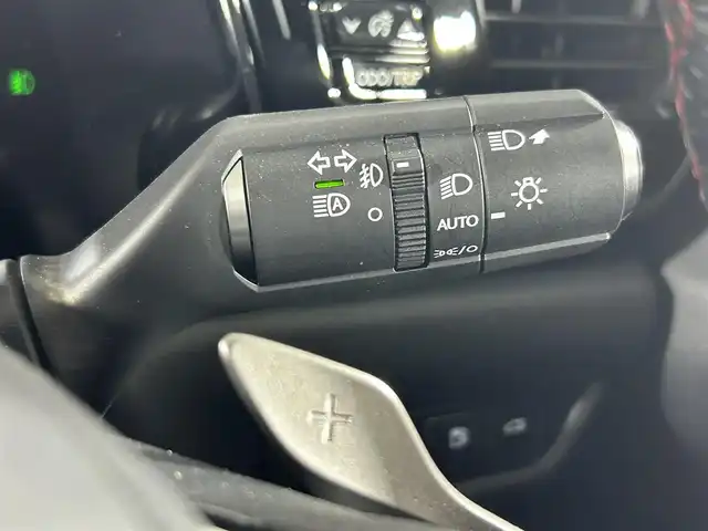 レクサス ＮＸ 350h Fスポーツ 佐賀県 2023(令5)年 2万km ホワイトノーヴァガラスフレーク 純正14インチナビ/フルセグTV/Bluetooth/全方位カメラ/サンルーフ/ETC2.0/前方・後方ドライブレコーダー/レクサスセーフティーシステム/レーダークルーズコントロール/コーナーセンサー/ブラインドスポットモニター/ヘッドアップディスプレイ/置くだけ充電/デジタルインナーミラー/運転席・助手席パワーシート/運転席・助手席シートヒーター/運転席・助手席シートベンチレーション/運転席シートメモリー/電動リアゲート/純正フロアマット/純正20インチアルミホイール