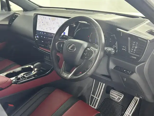 レクサス ＮＸ 350h Fスポーツ 佐賀県 2023(令5)年 2万km ホワイトノーヴァガラスフレーク 純正14インチナビ/フルセグTV/Bluetooth/全方位カメラ/サンルーフ/ETC2.0/前方・後方ドライブレコーダー/レクサスセーフティーシステム/レーダークルーズコントロール/コーナーセンサー/ブラインドスポットモニター/ヘッドアップディスプレイ/置くだけ充電/デジタルインナーミラー/運転席・助手席パワーシート/運転席・助手席シートヒーター/運転席・助手席シートベンチレーション/運転席シートメモリー/電動リアゲート/純正フロアマット/純正20インチアルミホイール