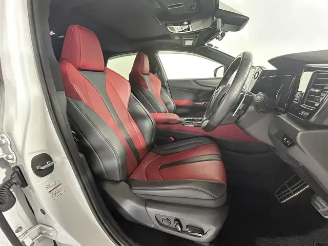 レクサス ＮＸ 350h Fスポーツ 佐賀県 2023(令5)年 2万km ホワイトノーヴァガラスフレーク 純正14インチナビ/フルセグTV/Bluetooth/全方位カメラ/サンルーフ/ETC2.0/前方・後方ドライブレコーダー/レクサスセーフティーシステム/レーダークルーズコントロール/コーナーセンサー/ブラインドスポットモニター/ヘッドアップディスプレイ/置くだけ充電/デジタルインナーミラー/運転席・助手席パワーシート/運転席・助手席シートヒーター/運転席・助手席シートベンチレーション/運転席シートメモリー/電動リアゲート/純正フロアマット/純正20インチアルミホイール