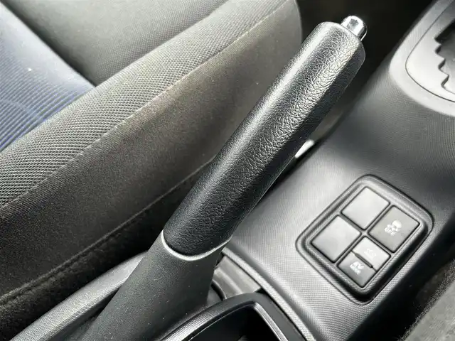 トヨタ アクア S 福島県 2020(令2)年 2.5万km スーパーホワイトⅡ 純正ナビ/バックカメラ/Bluetooth/前後ドライブレコーダー/プリクラッシュセーフティ/レーンディパーチャーアラート/ステアリングリモコン/オートマチックハイビーム