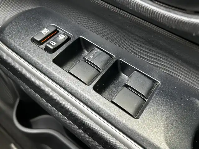 トヨタ アクア S 福島県 2020(令2)年 2.5万km スーパーホワイトⅡ 純正ナビ/バックカメラ/Bluetooth/前後ドライブレコーダー/プリクラッシュセーフティ/レーンディパーチャーアラート/ステアリングリモコン/オートマチックハイビーム
