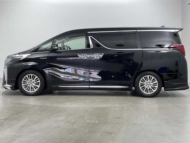 トヨタ アルファードハイブリット SR Cパッケージ 道央・札幌 2021(令3)年 1.6万km ブラック ・４WD/・モデリスタエアロ(F.R.S)/・JBLサウンド/・純正ナビ(TV&CD&DVD&BT&Miracost)/・純正フリップダウンモニター/・トヨタセーフティセンス/・クルーズコントロール/・パーキングアシスト/・両側パワースライドドア/・全方位カメラ/・社外ドラレコ(前後)/・パワーバックドア/・D/N2列目パワーシート/・エアシートDN席/・ハンドルヒーター/・D/Nシートヒーター/・AC100V/・デジタルインナーミラー/・LEDヘッドライト三眼/・LEDフォグライト/・オートマチックハイビーム/・ETC2.0ビルトイン/・プッシュスタート/・スマートキー