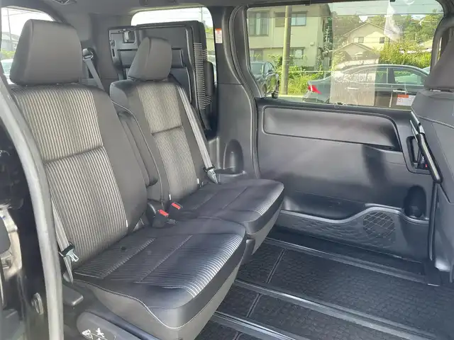 トヨタ ヴォクシー ZS 煌Ⅱ 宮崎県 2020(令2)年 4万km ブラック 純正SDナビ/（CD/DVD/AM/FM/BT)/フルセグTV/TVキャンセラー/ステアリングスイッチ/クルーズコントロール/両側パワースライドドア/アイドリングストップ/車線逸脱警報機能/クリアランスソナー/パーキングサポートブレーキ/トヨタセーフティセンス/ドライブレコーダー/オートハイビーム/ビルトインETC