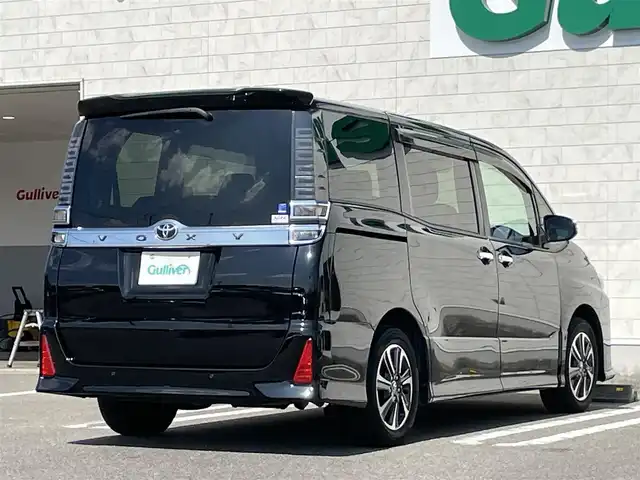 トヨタ ヴォクシー ZS 煌Ⅱ 宮崎県 2020(令2)年 4万km ブラック 純正SDナビ/（CD/DVD/AM/FM/BT)/フルセグTV/TVキャンセラー/ステアリングスイッチ/クルーズコントロール/両側パワースライドドア/アイドリングストップ/車線逸脱警報機能/クリアランスソナー/パーキングサポートブレーキ/トヨタセーフティセンス/ドライブレコーダー/オートハイビーム/ビルトインETC