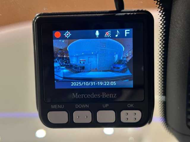 メルセデス・ベンツ Ｃ２２０ｄ 4マチック オールテレイン 道央・札幌 2022(令4)年 3.4万km ポーラホワイト レザーエクスクルーシブパッケージ/　・パノラミックスライディングルーフ/　・本革シート/レーダーセーフティパッケージ/アクティブパーキングアシスト/DIGITAライド/アダプティブハイビームアシストプラス/MBUX ARナビゲーション/ヘッドアップディスプレイ/フルセグテレビ/USB/BT/ワイヤレスチャージング/アンビエントライトプラス/オートマチックテールゲート