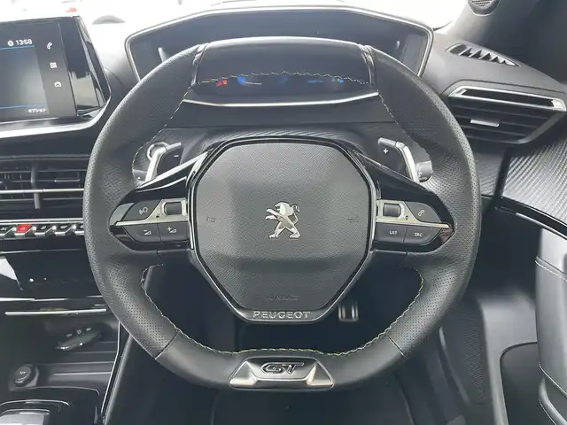 プジョー プジョー ２００８ GT ブルー HDi 山梨県 2023(令5)年 2万km BLANC NACRE 黒半革シート/全周囲カメラ/純正ディスプレイオーディオ　/ＡｎｄｒｏｉｄＡｕｔｏ/AppleCarPlay/LEDヘッドライト/オートハイビーム/アンビエンスライト　/ＡＣＣ　/ＬＫＡ　/ＢＳＡ/前席シートヒーター　/ＥＴＣ　/アイドリングストップ　/パドルシフト　/前後ドラレコ