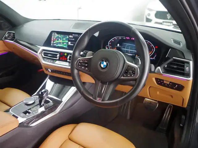 ＢＭＷ ＢＭＷ ３２０ｄ xDrive Mスポーツ 兵庫県 2021(令3)年 0.9万km ミネラルグレー 純正ナビ/全方位カメラ/ワイヤレス充電/純正前後ドライブレコーダー/ETC/シートヒーター（D+N席)/アダプティブクルーズコントロール/レーンキープアシスト/ブラインドスポットモニター/ブラウンレザーシート/アンビエントライト/パワーバックドア/コンフォートアクセス/Bluetooth/Apple Car Plqy/衝突軽減ブレーキ/LEDヘッドライト/オートマチックハイビーム/純正フロアマット/パワーシート（D+N席）/純正18インチ純正AW/ワンオーナー/スペアキー有