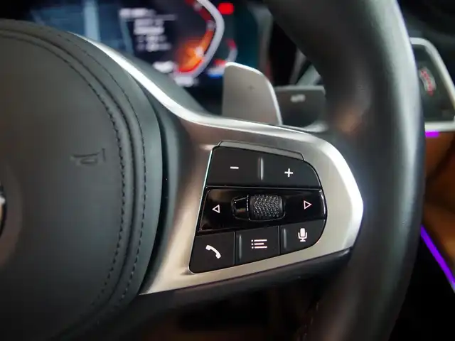 ＢＭＷ ＢＭＷ ３２０ｄ xDrive Mスポーツ 兵庫県 2021(令3)年 0.9万km ミネラルグレー 純正ナビ/全方位カメラ/ワイヤレス充電/純正前後ドライブレコーダー/ETC/シートヒーター（D+N席)/アダプティブクルーズコントロール/レーンキープアシスト/ブラインドスポットモニター/ブラウンレザーシート/アンビエントライト/パワーバックドア/コンフォートアクセス/Bluetooth/Apple Car Plqy/衝突軽減ブレーキ/LEDヘッドライト/オートマチックハイビーム/純正フロアマット/パワーシート（D+N席）/純正18インチ純正AW/ワンオーナー/スペアキー有