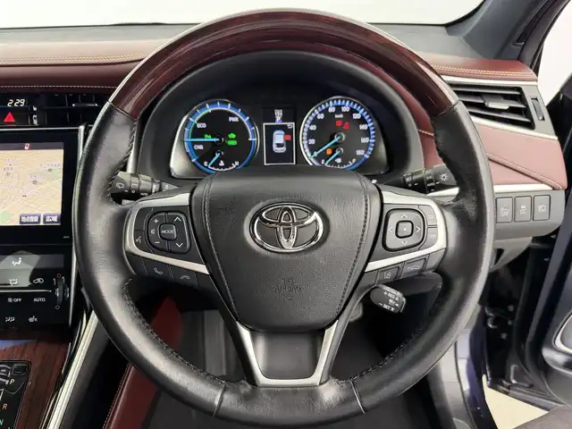 トヨタ ハリアー ハイブリッド プレミアム アドバンスドP 愛知県 2015(平27)年 2.8万km スパークリングブラックパールクリスタルシャイン モデリスタフルエアロ/JBLプレミアムサウンド/パノラミックビューモニター/ブラックレザーシート/メーカーナビ/・フルセグTV/・Disc/・Bluetooth/・ラジオ/前席パワーシート/前席シートヒーター/ETC/レーダークルーズコントロール/パワーバックドア/LEDヘッドライト/シートメモリー/プリクラッシュセーフティ/オートマチックハイビーム/ワイヤレス充電/クリアランスソナー/ステアリングスイッチ/先行車発進お知らせ機能/プッシュスタート
