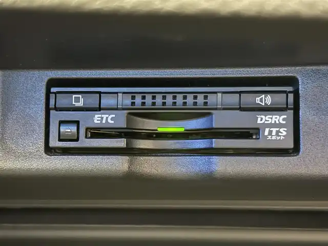 トヨタ ハリアー ハイブリッド プレミアム アドバンスドP 愛知県 2015(平27)年 2.8万km スパークリングブラックパールクリスタルシャイン モデリスタフルエアロ/JBLプレミアムサウンド/パノラミックビューモニター/ブラックレザーシート/メーカーナビ/・フルセグTV/・Disc/・Bluetooth/・ラジオ/前席パワーシート/前席シートヒーター/ETC/レーダークルーズコントロール/パワーバックドア/LEDヘッドライト/シートメモリー/プリクラッシュセーフティ/オートマチックハイビーム/ワイヤレス充電/クリアランスソナー/ステアリングスイッチ/先行車発進お知らせ機能/プッシュスタート