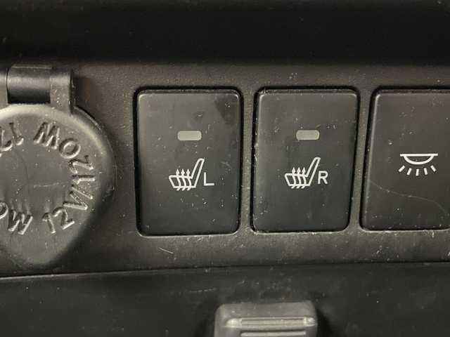 トヨタ タンク カスタムG－T 群馬県 2020(令2)年 2万km マゼンタベリーマイカM 純正１２型後席モニター　純正９型ナビ　フルセグＴＶ　全周囲カメラ　衝突被害軽減システム　クルーズコントロール　両側電動スライドドア　シートヒーター　ステアリングスイッチ　ＬＥＤライト　ＥＴＣ　禁煙車