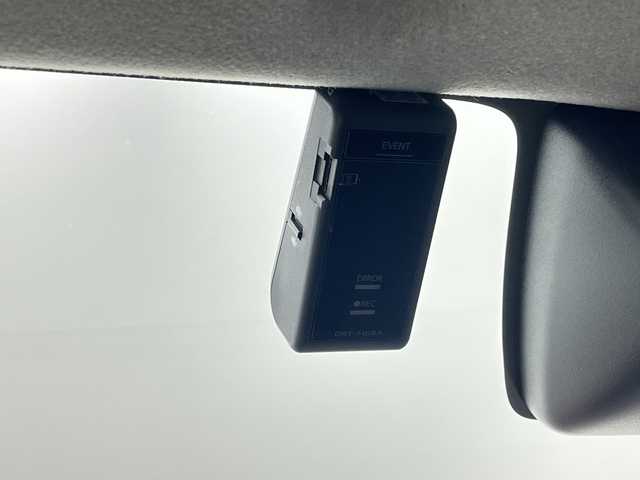 トヨタ タンク カスタムG－T 群馬県 2020(令2)年 2万km マゼンタベリーマイカM 純正１２型後席モニター　純正９型ナビ　フルセグＴＶ　全周囲カメラ　衝突被害軽減システム　クルーズコントロール　両側電動スライドドア　シートヒーター　ステアリングスイッチ　ＬＥＤライト　ＥＴＣ　禁煙車