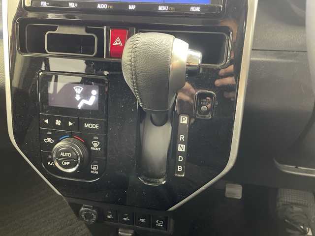 トヨタ タンク カスタムG－T 群馬県 2020(令2)年 2万km マゼンタベリーマイカM 純正１２型後席モニター　純正９型ナビ　フルセグＴＶ　全周囲カメラ　衝突被害軽減システム　クルーズコントロール　両側電動スライドドア　シートヒーター　ステアリングスイッチ　ＬＥＤライト　ＥＴＣ　禁煙車