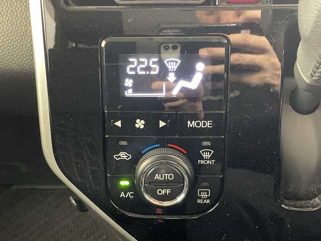 トヨタ タンク カスタムG－T 群馬県 2020(令2)年 2万km マゼンタベリーマイカM 純正１２型後席モニター　純正９型ナビ　フルセグＴＶ　全周囲カメラ　衝突被害軽減システム　クルーズコントロール　両側電動スライドドア　シートヒーター　ステアリングスイッチ　ＬＥＤライト　ＥＴＣ　禁煙車