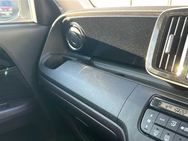 ホンダ Ｎ ＯＮＥ プレミアムSSブラウンスタイルパッケージ 東京都 2017(平29)年 9.3万km プレミアムブルームーンパール (株)IDOMが運営する【じしゃロン国分寺店】の自社ローン対象車両になります。こちらは現金ご利用時の価格です。自社ローンご希望の方は別途その旨お申付け下さい。/Gathersディスプレイオーディオ（WX-171C）/バックカメラ/ハーフレザー調シート/プッシュスタート/スマートキー/純正アルミ/ウィンカーミラー/バイザー/オートライト/黒革巻きステアリング