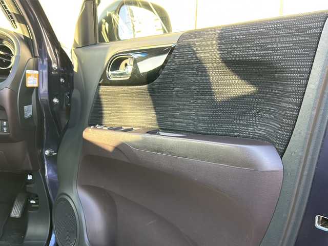 ホンダ Ｎ ＯＮＥ プレミアムSSブラウンスタイルパッケージ 東京都 2017(平29)年 9.3万km プレミアムブルームーンパール (株)IDOMが運営する【じしゃロン国分寺店】の自社ローン対象車両になります。こちらは現金ご利用時の価格です。自社ローンご希望の方は別途その旨お申付け下さい。/Gathersディスプレイオーディオ（WX-171C）/バックカメラ/ハーフレザー調シート/プッシュスタート/スマートキー/純正アルミ/ウィンカーミラー/バイザー/オートライト/黒革巻きステアリング