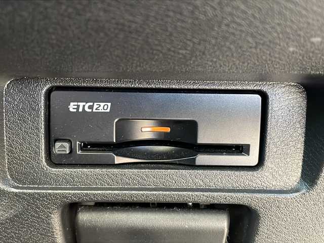 日産 ノート X 島根県 2021(令3)年 8.1万km ブリリアントシルバー ・純正ナビ（メーカー/BT/フルセグTV/FMAM）/・レーダークルーズコントロール/・ビルトインETC/・置くだけ充電/・USB接続/・HDMI接続/・オートライト/・オートハイビーム/・デジタルインナーミラー/・ドライブレコーダー