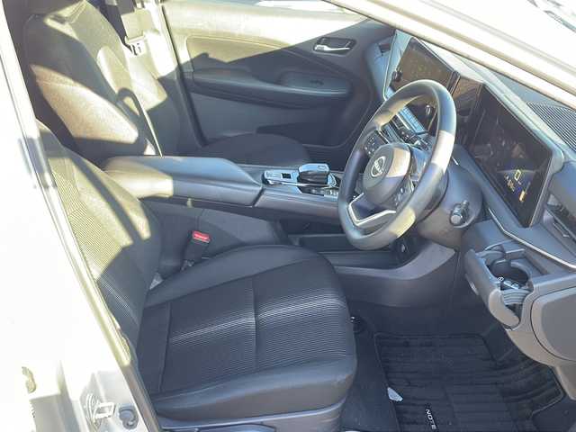 日産 ノート X 島根県 2021(令3)年 8.1万km ブリリアントシルバー ・純正ナビ（メーカー/BT/フルセグTV/FMAM）/・レーダークルーズコントロール/・ビルトインETC/・置くだけ充電/・USB接続/・HDMI接続/・オートライト/・オートハイビーム/・デジタルインナーミラー/・ドライブレコーダー