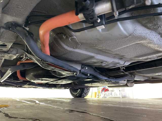 ホンダ フィット e:HEVネス 道央・札幌 2020(令2)年 5.7万km 緑／グレー ・4WD/・ワンオーナー/・寒冷地仕様/・社外ナビ/（CD DVD SD BT USB フルセグ）/・ホンダセンシング/・アクセントツートン/・レーダークルーズ/・ドアミラーヒーター/・ホンダコネクトフォーギャザズ/・コンフォートビューパッケージ/・純正１６AW/・社外ドラレコ前のみ/・LEDヘッドライト