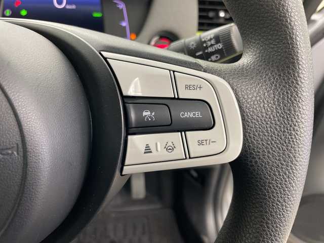 ホンダ フィット e:HEVネス 道央・札幌 2020(令2)年 5.7万km 緑／グレー ・4WD/・ワンオーナー/・寒冷地仕様/・社外ナビ/（CD DVD SD BT USB フルセグ）/・ホンダセンシング/・アクセントツートン/・レーダークルーズ/・ドアミラーヒーター/・ホンダコネクトフォーギャザズ/・コンフォートビューパッケージ/・純正１６AW/・社外ドラレコ前のみ/・LEDヘッドライト