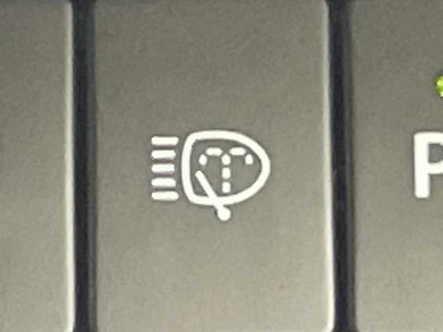 スズキ ジムニー XC 道北・旭川 2024(令6)年 1万km ブルーイッシュブラックパール3 /４WD//禁煙車//社外ディスプレイオーディオ/CD/DVD/BT/ラジオ//社外ラジエーターグリル//純正マッドフラップ//ルーフキャリア//社外AW付ホワイトレタータイヤ積込//前席シートヒーター//革巻きステアリング//ステアリングスイッチ//スズキセーフティーサポート/デュアルセンサーブレーキサポート/ハイビームアシスト/誤発進抑制機能/車線逸脱警報機能/標識認識機能/ふらつき警報機能//レーダークルーズコントロール//オートライト//LEDヘッドライト//LEDフォグランプ//ヘッドライトウォッシャー//ミラーウィンカー//電動格納ミラー//アイドリングストップ//純正グリル積込み