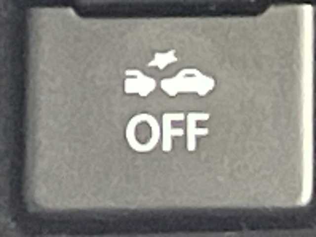 スズキ ジムニー XC 道北・旭川 2024(令6)年 1万km ブルーイッシュブラックパール3 /４WD//禁煙車//社外ディスプレイオーディオ/CD/DVD/BT/ラジオ//社外ラジエーターグリル//純正マッドフラップ//ルーフキャリア//社外AW付ホワイトレタータイヤ積込//前席シートヒーター//革巻きステアリング//ステアリングスイッチ//スズキセーフティーサポート/デュアルセンサーブレーキサポート/ハイビームアシスト/誤発進抑制機能/車線逸脱警報機能/標識認識機能/ふらつき警報機能//レーダークルーズコントロール//オートライト//LEDヘッドライト//LEDフォグランプ//ヘッドライトウォッシャー//ミラーウィンカー//電動格納ミラー//アイドリングストップ//純正グリル積込み