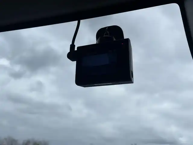 スズキ ジムニー XL 山形県 2020(令2)年 4.3万km ブルーイッシュブラックパール3 ４WD/衝突軽減システム/SDナビ/　　【CD　DVD　BT　ワンセグ　USB　AUX】/バックカメラ/オートライト/シートヒーター/純正16インチアルミホイール/レーンキープアシスト/ダウンヒルアシストコントロール/純正フロアマット/電動格納ミラー/スマートキー/ETC