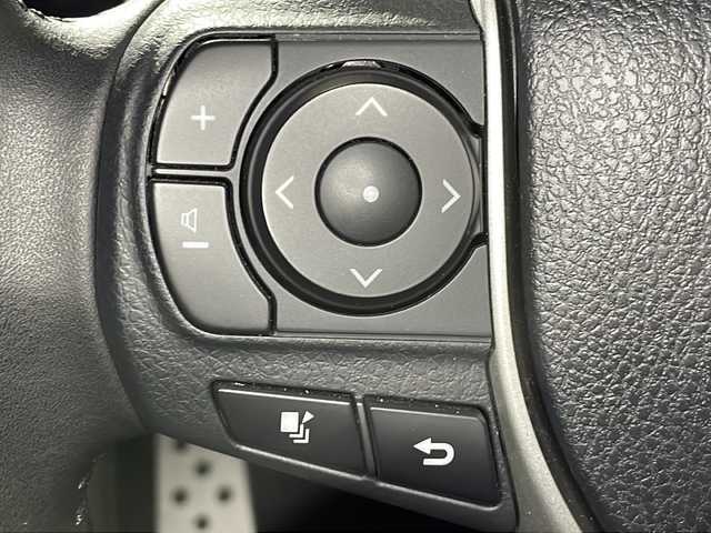 トヨタ ヴォクシー ZS 煌 広島県 2018(平30)年 4.5万km ホワイトパールクリスタルシャイン ALPINE11型ナビ/ALPINEフリップダウンモニター/両側パワースライドドア/サイド/バックカメラ/社外デジタルインナーミラー/セーフティンセンス/・プリクラッシュセーフティ/・レーンディパーチャーアラート/・オートマチックハイビーム/クルーズコントロール/LEDヘッドランプ/USB/HDMI入力端子/ETC