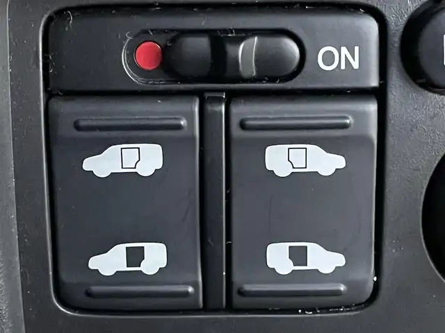 ホンダ フリード スパイク ハイブリット プレミアムエディション 群馬県 2015(平27)年 7万km グラマラスモーブP 純正8インチナビ/・AM/FM/フルセグTV/・CD/DVD/MSV/・Bluetooth/SD/横滑り防止/オートライト/クルーズコントロール/バックカメラ/両側電動スライドドア/ETC/純正フロアマット/純正ドアバイザー/スマートキー