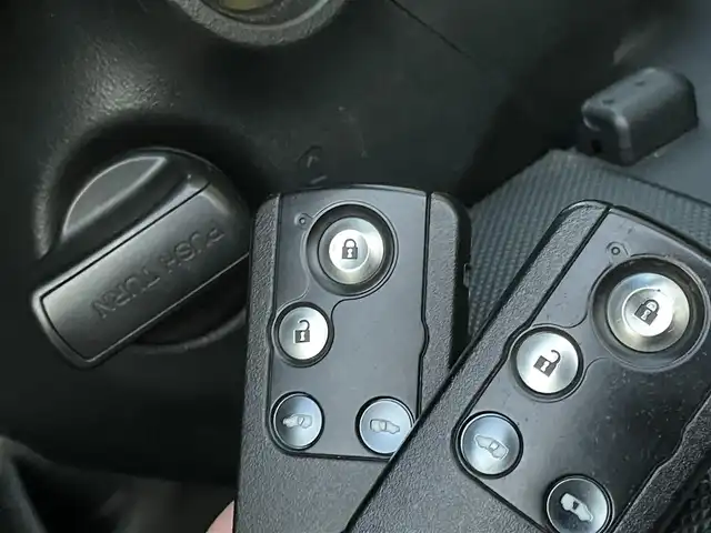 ホンダ フリード スパイク ハイブリット プレミアムエディション 群馬県 2015(平27)年 7万km グラマラスモーブP 純正8インチナビ/・AM/FM/フルセグTV/・CD/DVD/MSV/・Bluetooth/SD/横滑り防止/オートライト/クルーズコントロール/バックカメラ/両側電動スライドドア/ETC/純正フロアマット/純正ドアバイザー/スマートキー