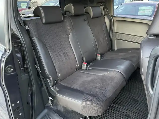 ホンダ フリード スパイク ハイブリット プレミアムエディション 群馬県 2015(平27)年 7万km グラマラスモーブP 純正8インチナビ/・AM/FM/フルセグTV/・CD/DVD/MSV/・Bluetooth/SD/横滑り防止/オートライト/クルーズコントロール/バックカメラ/両側電動スライドドア/ETC/純正フロアマット/純正ドアバイザー/スマートキー