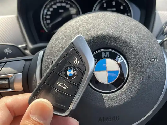 ＢＭＷ Ｘ２ xDrive 18d MスポーツX 滋賀県 2019(令1)年 4.9万km アルピンホワイトⅢ コンフォートパッケージ/・電動リアゲート/・前席シートヒーター/インテリジェントセーフティ　/・歩行者警告　/・衝突警告　/・車線逸脱警告　/純正HDDナビ/（BT/USB）/バックカメラ/ドライブレコーダー/ルームミラー内蔵型ETC/コンフォートアクセス/LEDヘッドライト　/オートライト　/レインセンサー/コーナーセンサー/アンビエントライト/純正19インチAW/取扱説明書/スペアキー