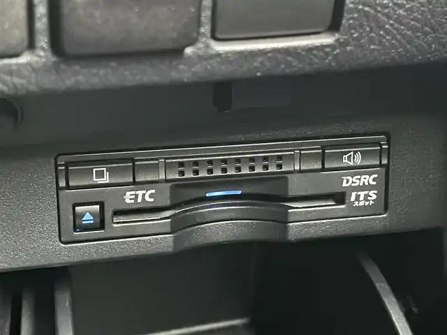 トヨタ ヴェルファイア ハイブリット ZR Gエディション 千葉県 2015(平27)年 7.3万km ブラック 純正ナビ/CD/DVD/BT/USB/全方向カメラ/D席メモリシート/D+N席電動シート/ステアリングスイッチ/電動パーキングブレーキ/ブレーキホールド/電動格納ミラー/オートミラー/ウインカーミラー/置くだけ充電