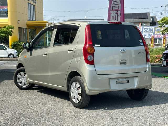 ダイハツ ミラ L 茨城県 2010(平22)年 4.1万km シャンパンゴールドメタリック ワンオーナー/5MT/純正オーディオ/キーレス/ヘッドライトレベライザー/電動格納ミラー/パワーウィンドウ/取扱説明書/新車時保証書あり