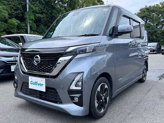 日産 ルークス HWS X プロパイロットED 大阪府 2021(令3)年 1万km チタニウムグレーメタリック プロパイロット/全方位カメラ/エマージェンシーブレーキ/レーンキープアシスト/コーナーセンサー/横滑り防止装置/盗難防止装置/両側パワースライドドア/ビルトインＥＴＣ/LEDヘッドライト/オートライト/純正アルミホイール/純正フロアマット/スペアキー(1本)/プッシュスタート