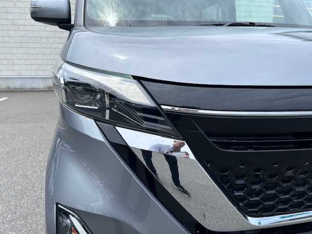 日産 ルークス HWS X プロパイロットED 大阪府 2021(令3)年 1万km チタニウムグレーメタリック プロパイロット/全方位カメラ/エマージェンシーブレーキ/レーンキープアシスト/コーナーセンサー/横滑り防止装置/盗難防止装置/両側パワースライドドア/ビルトインＥＴＣ/LEDヘッドライト/オートライト/純正アルミホイール/純正フロアマット/スペアキー(1本)/プッシュスタート